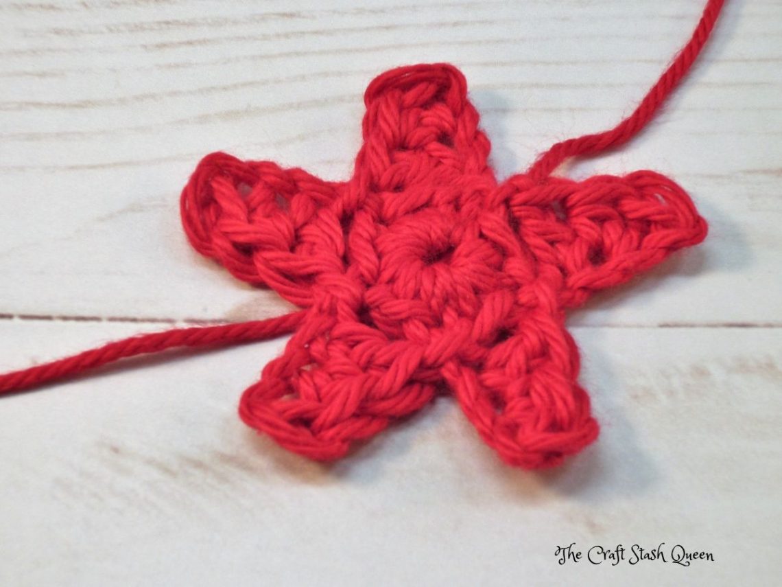 How to Crochet a Star Applique - The Craft Stash Queen